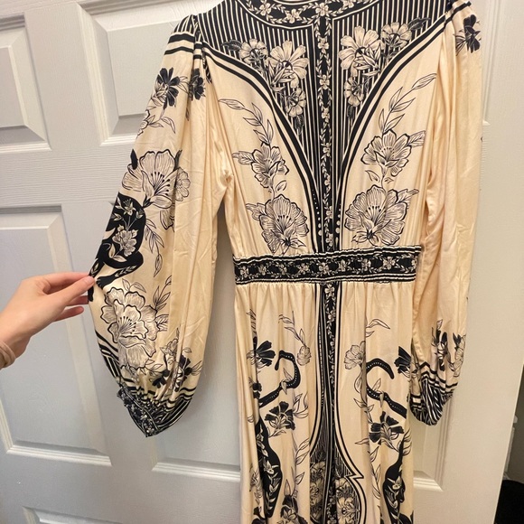 FARM RIO Elegant Black and Cream Floral Dress - Picture 7 of 8